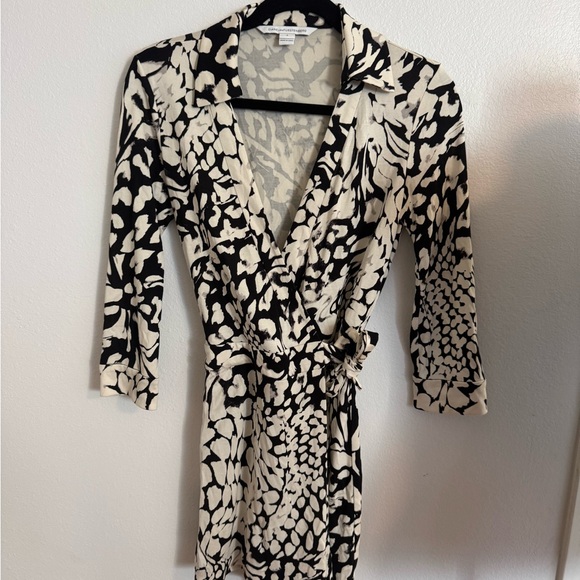 Diane Von Furstenberg Pants - Diane Von Furstenberg Black and Cream Jumpsuit